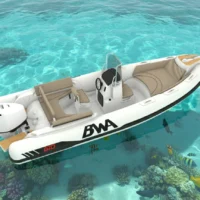 BWA GTO 218 vue aérienne 3D — semi-rigide blanc avec sellerie beige en eau turquoise