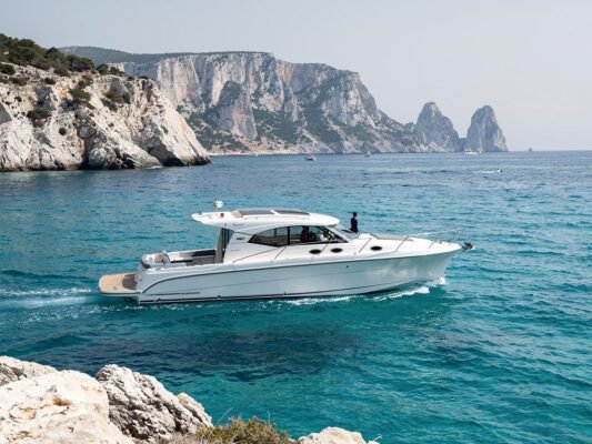 comparatif weekender 8 a 9 metres 2026 les 6 modeles qui dominent le marche