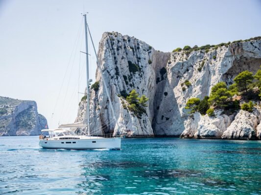 croisiere en bateau cabine les 5 meilleurs itineraires cotiers en paca