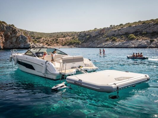 jouets nautiques 2026 du paddle au seabob equiper son bateau pour le fun