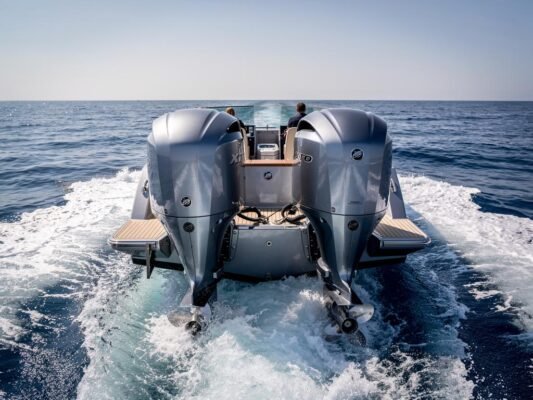 point sur les nouveaux moteurs hors bord en 2026 mercury v12 yamaha xto electrique et flex fuel