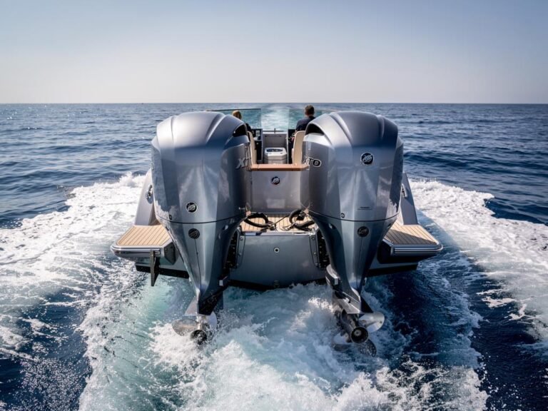 point sur les nouveaux moteurs hors bord en 2026 mercury v12 yamaha xto electrique et flex fuel