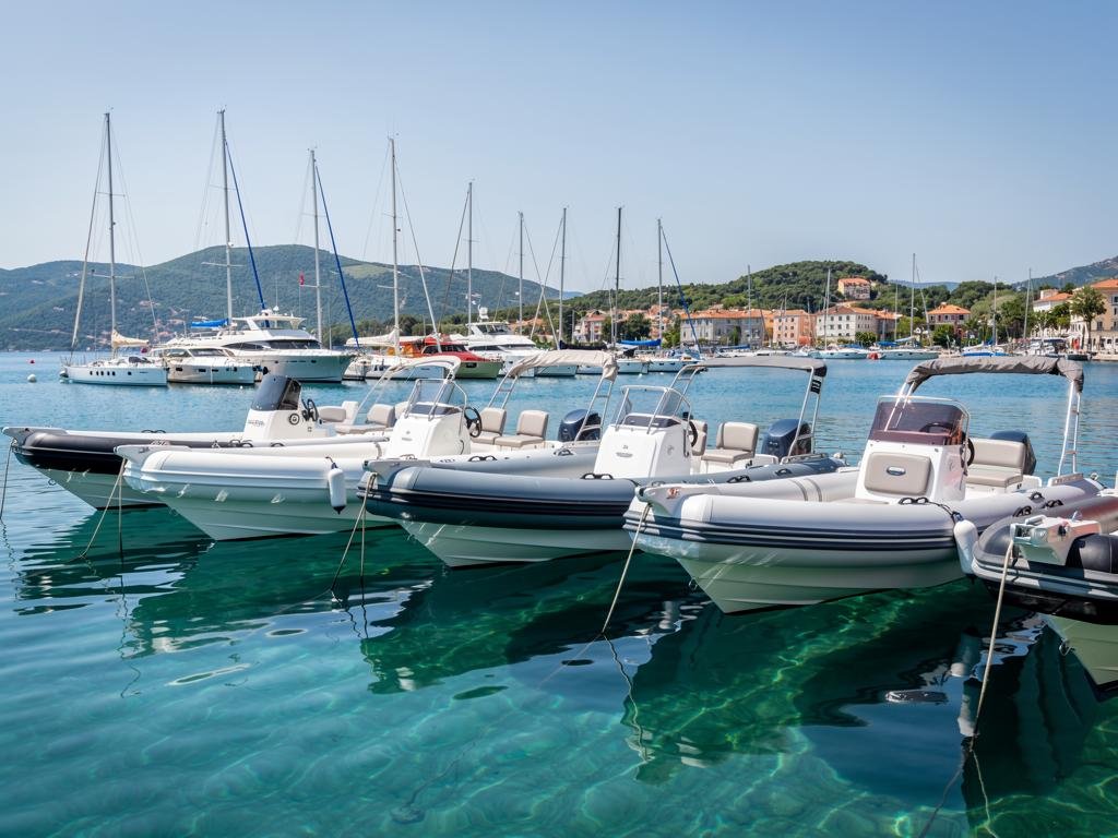 quel est le meilleur bateau rigide de 7 metres en 2026 comparatif complet italiens polonais nordiques