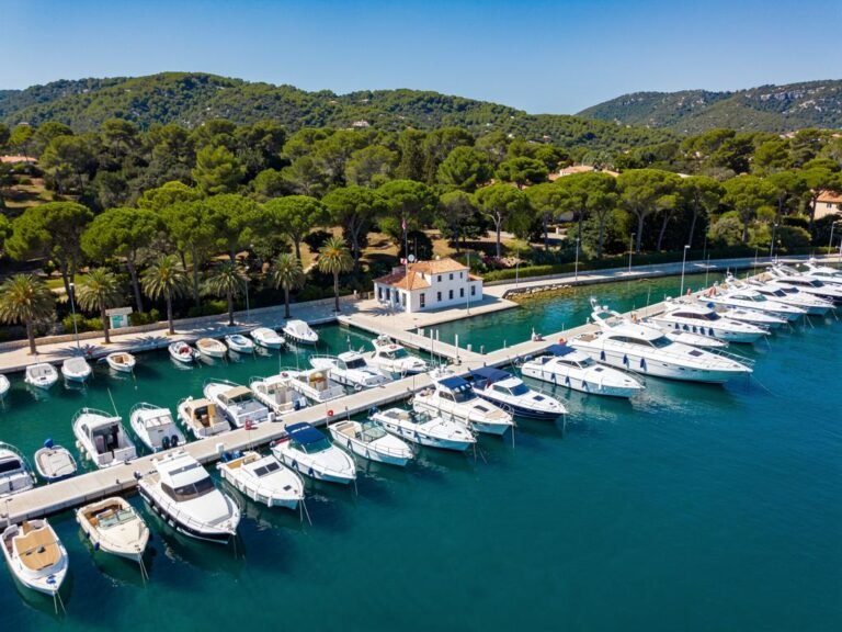 acheter un bateau en paca cote dazur marseille var prix ports et bons plans 2026