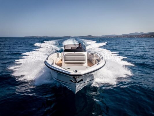 publicite nautique 2026 le new look ia et reseaux sociaux pour vendre plus de bateaux