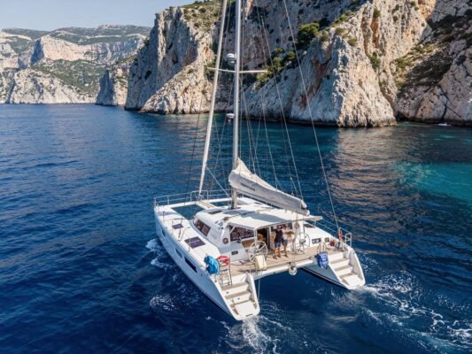 acheter un bateau ex charter ou sortie de location en 2026 decotes reelles et pieges a eviter