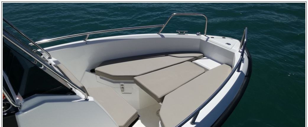 Compass 190 CC, bain de soleil avant