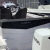 Ranieri Voyager 21 S cockpit avec sièges confort, console et bain de soleil arrière Ranieri Voyager 21 S cockpit avec sièges confort, console et bain de soleil arrière