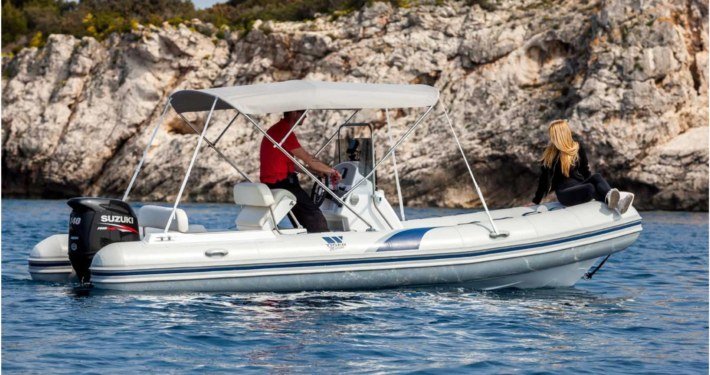 Tiger Marine Open 600 cockpit et console centrale