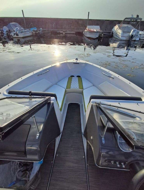 Glastron 185 GTS 2019 occasion, photo 2