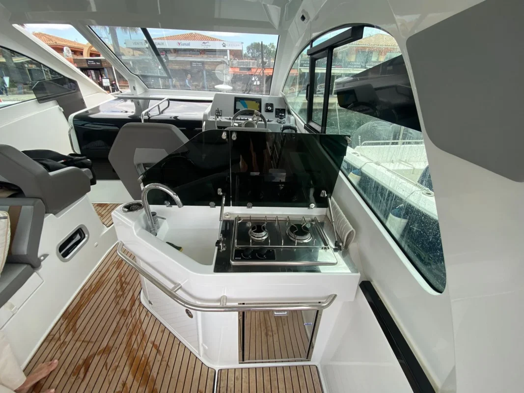 Beneteau Gran Turismo 32 vue trois quarts arrière