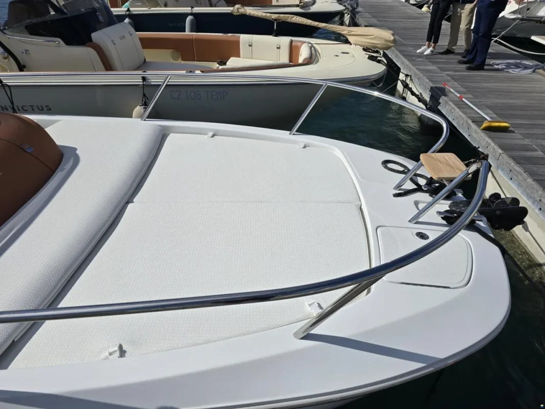 Capoforte CX 240 Summer Edition 2026 bain de soleil avant
