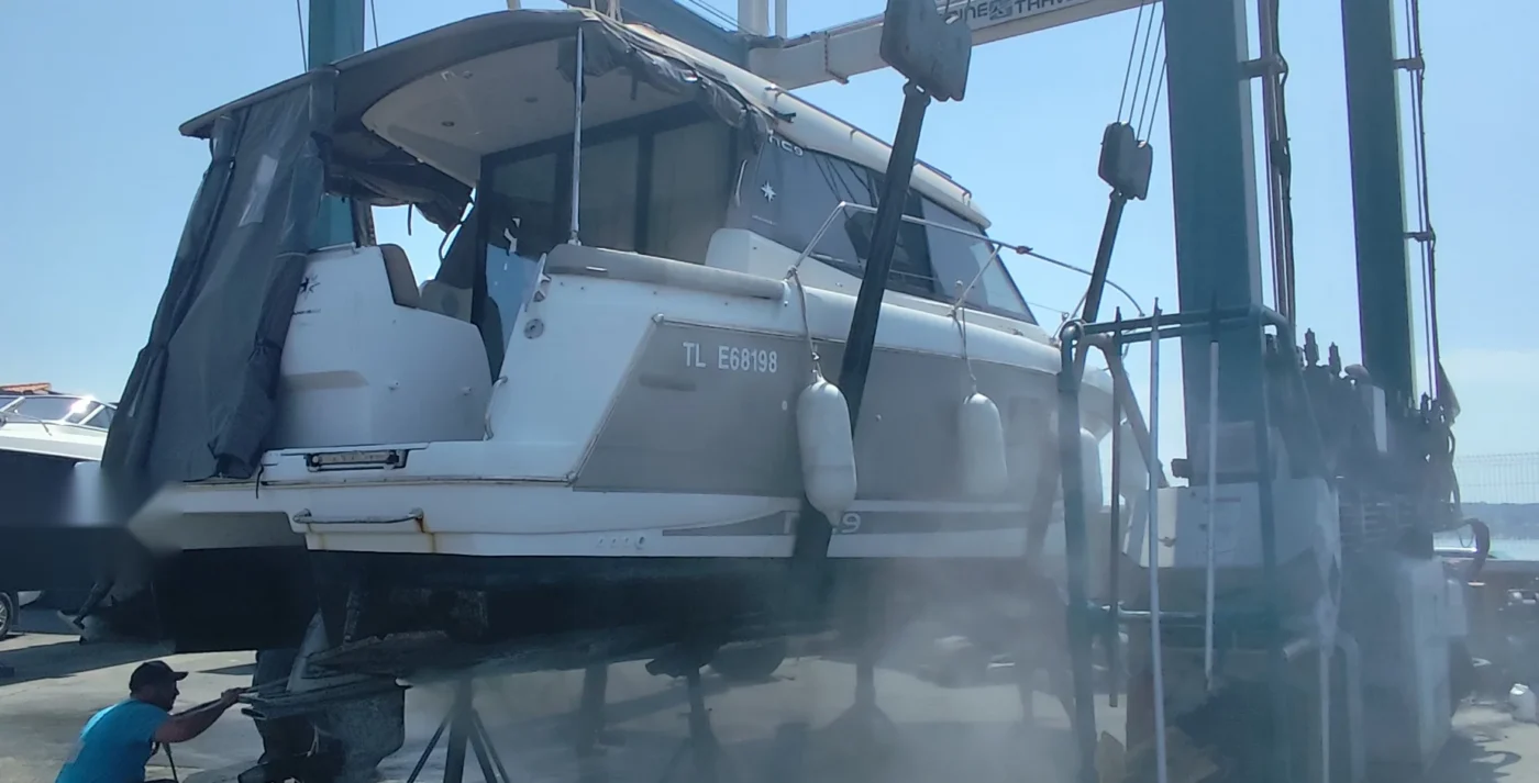 Jeanneau NC 9 2012 vue arrière