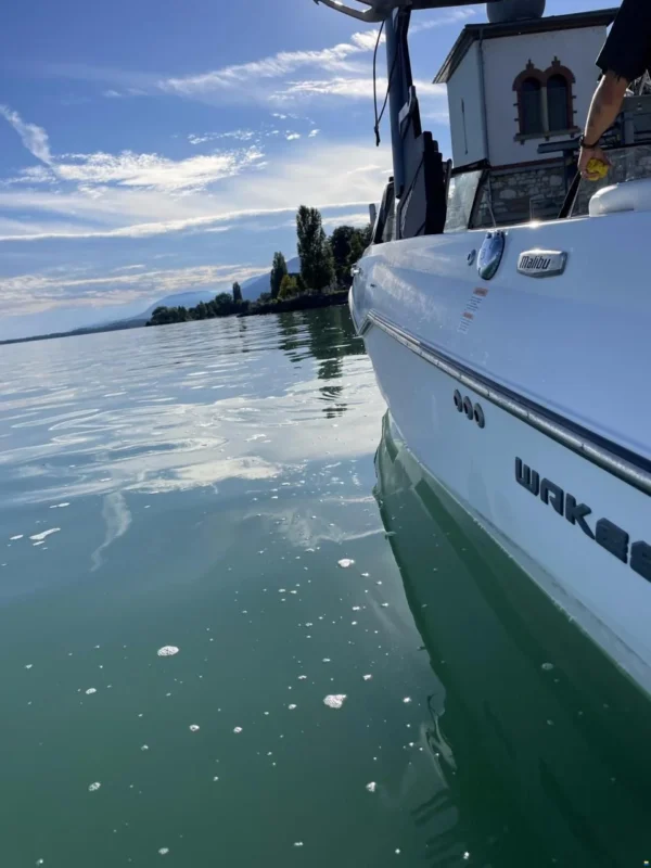 Malibu Wakesetter 22 LSV 2024 : essai du wake boat 22 pieds à 644 heures