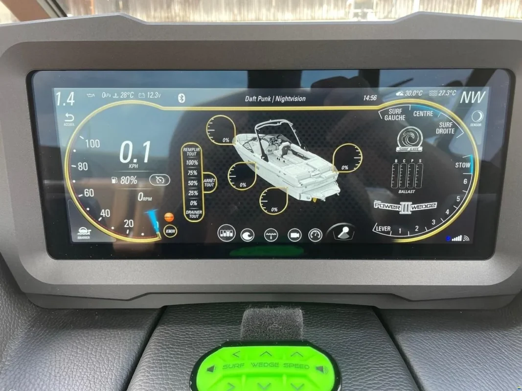 Malibu 23 LSV Wakesetter 2024 interface MDC gestion des ballasts HIFLO