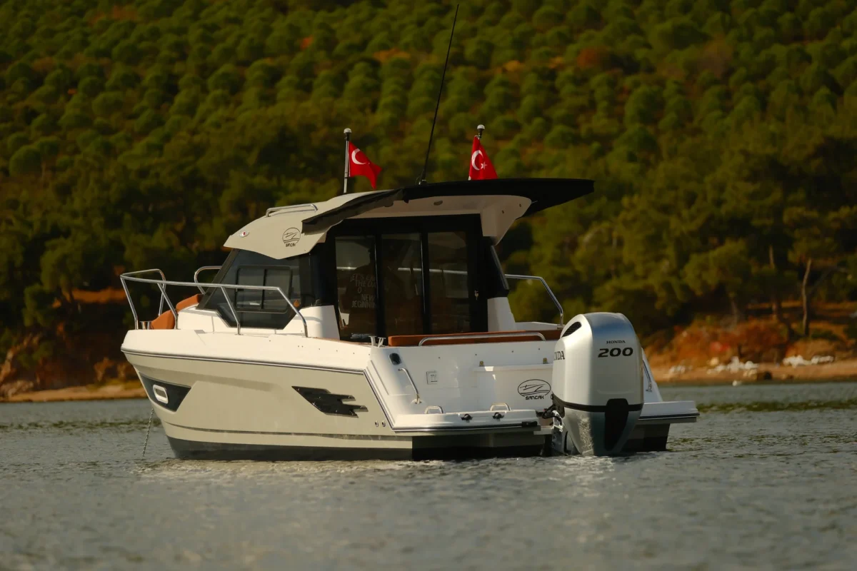 Sancak Yat SVT-6.50 profil, pilot boat de 6,50 mètres