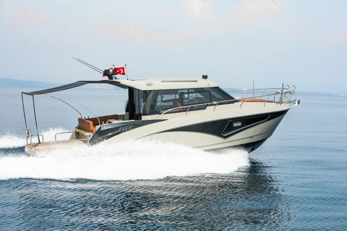 Sancak Yat SVT-9.20 Milda vue trois quarts