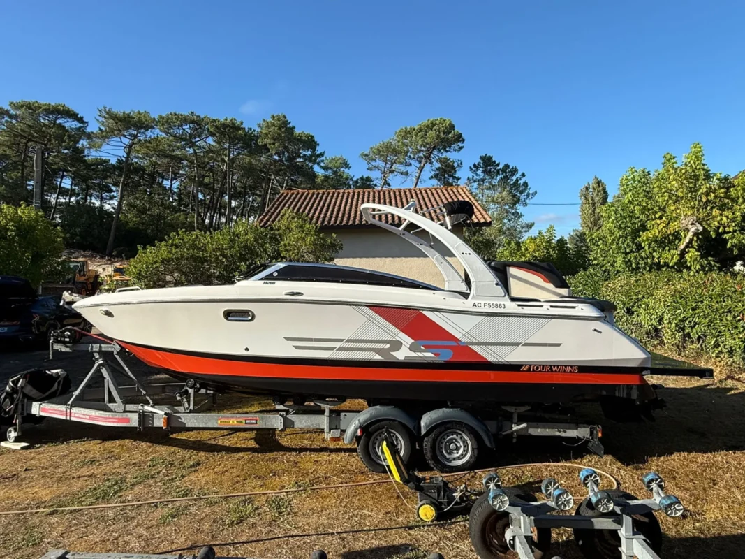 Four Winns HORIZON 260 RS 2015
