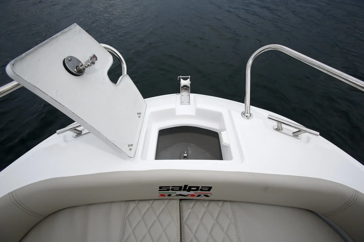 Salpa Sunsix 2026 aménagements et sellerie