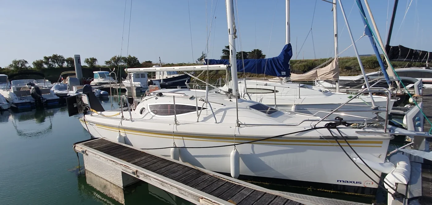 northon maxus 24 - bateau à moteur