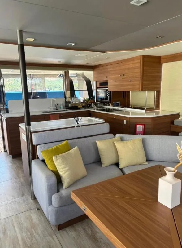 Aquila 54 Yacht version propriétaire 2021 vue 5