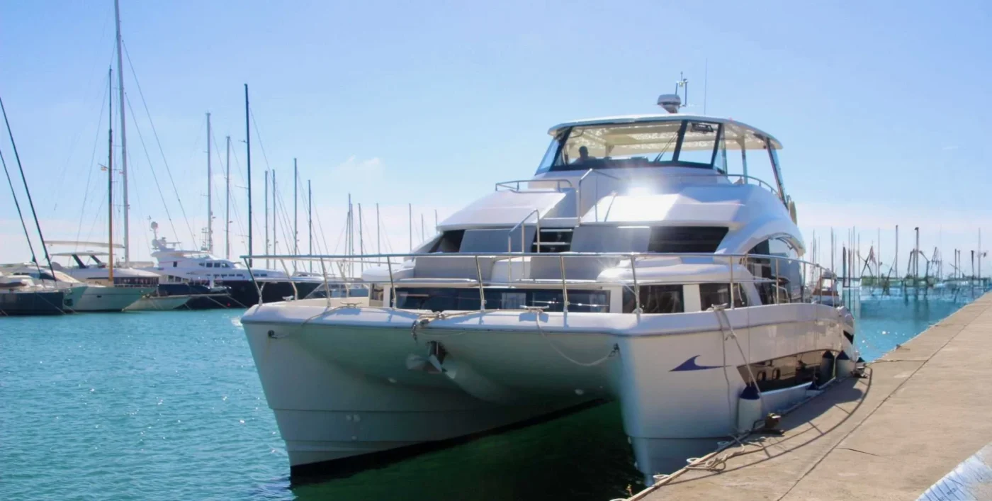 Aquila 54 Yacht 2022 vue 4