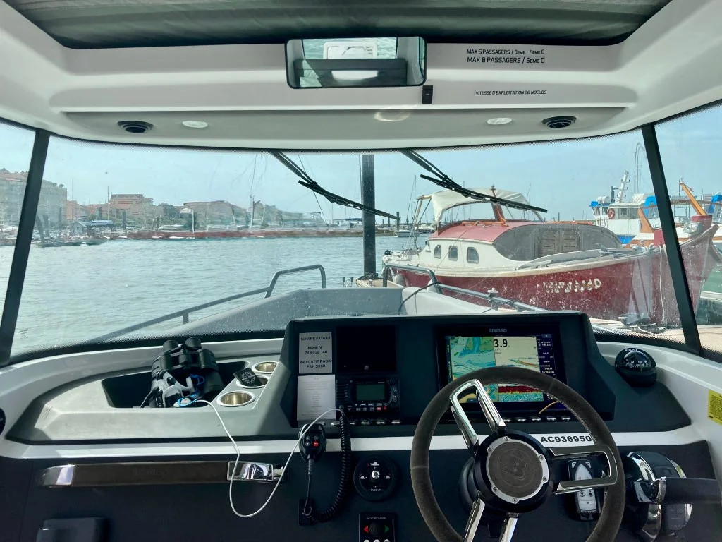 Axopar 28 Cabin Brabus Line 2021 vue 5