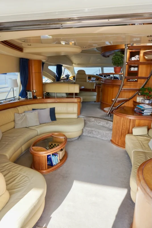 Azimut 68 2007 vue 4