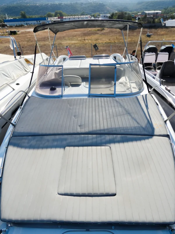 Fiart Mare 27 Sport 2001 cockpit