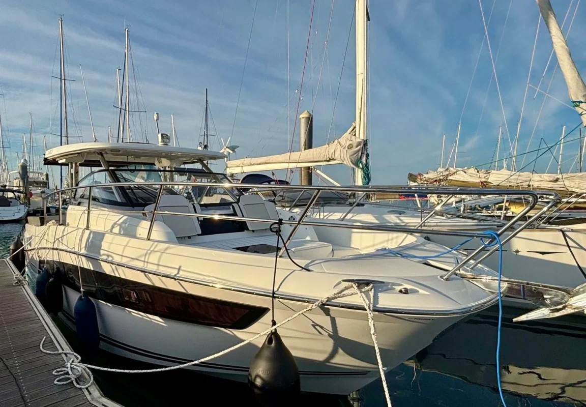 Jeanneau Cap Camarat 12.5 WA 2024 vue 2