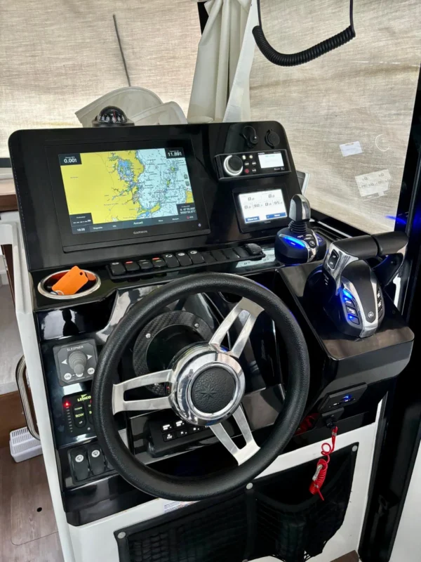 Jeanneau Merry Fisher 895 Sport 2022 vue 5