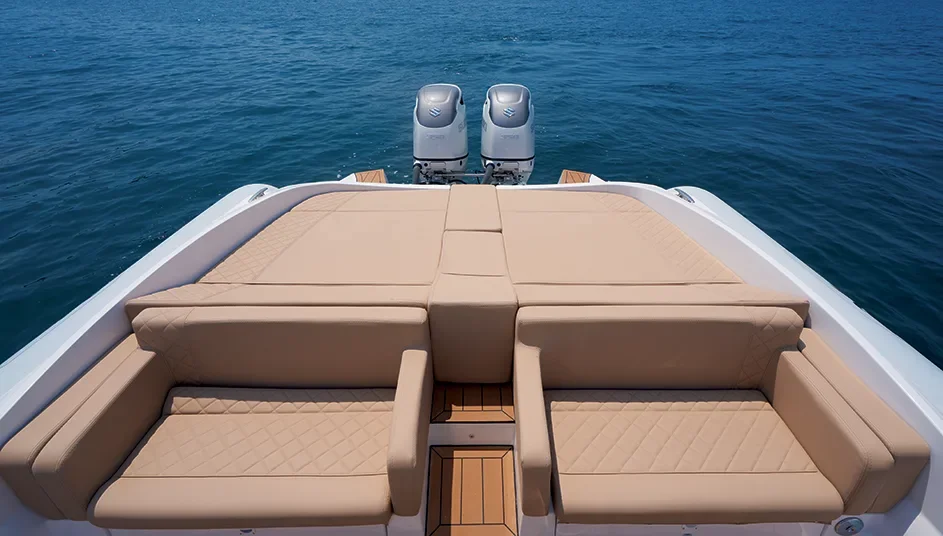 Semi-rigide PY Yacht PY100 neuf bains de soleil