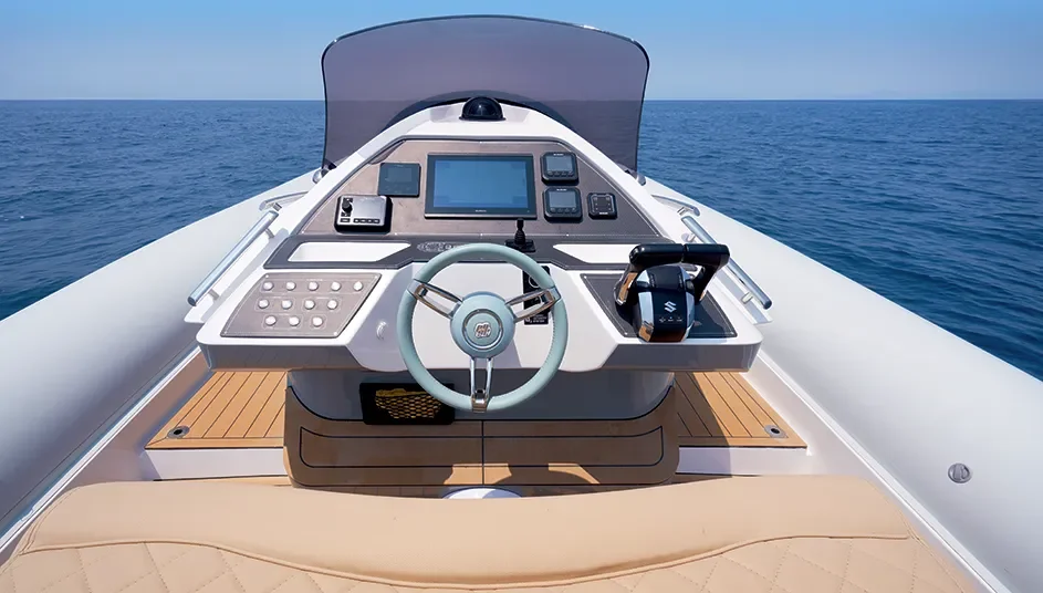 Semi-rigide PY Yacht PY100 neuf poste pilotage