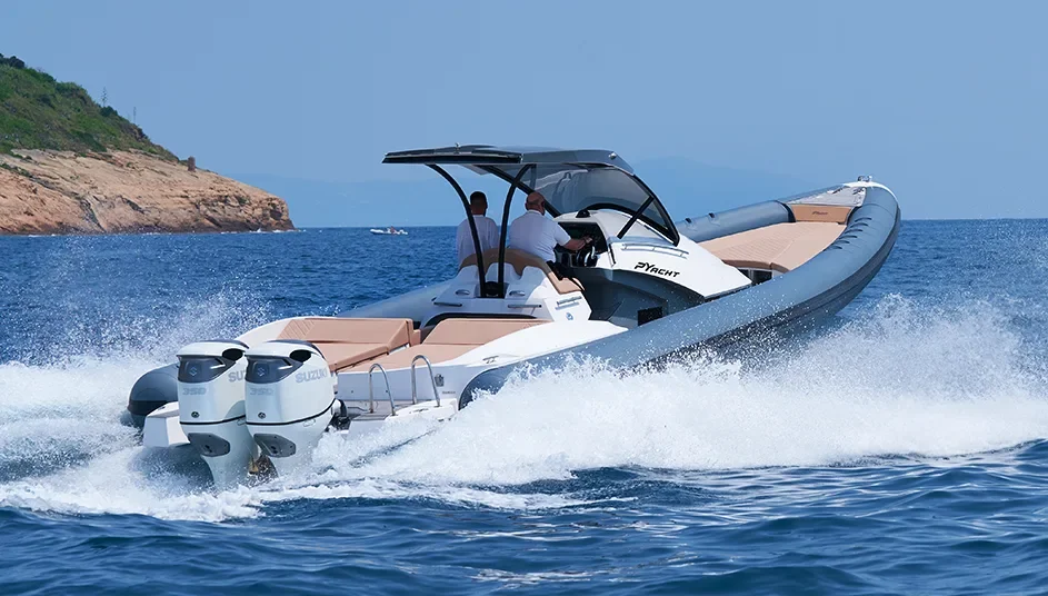 Semi-rigide PY Yacht PY100 neuf vitesse trois quarts