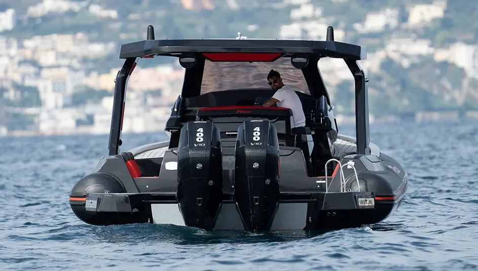 Semi-rigide PY Yacht PY100 XL neuf poupe moteurs