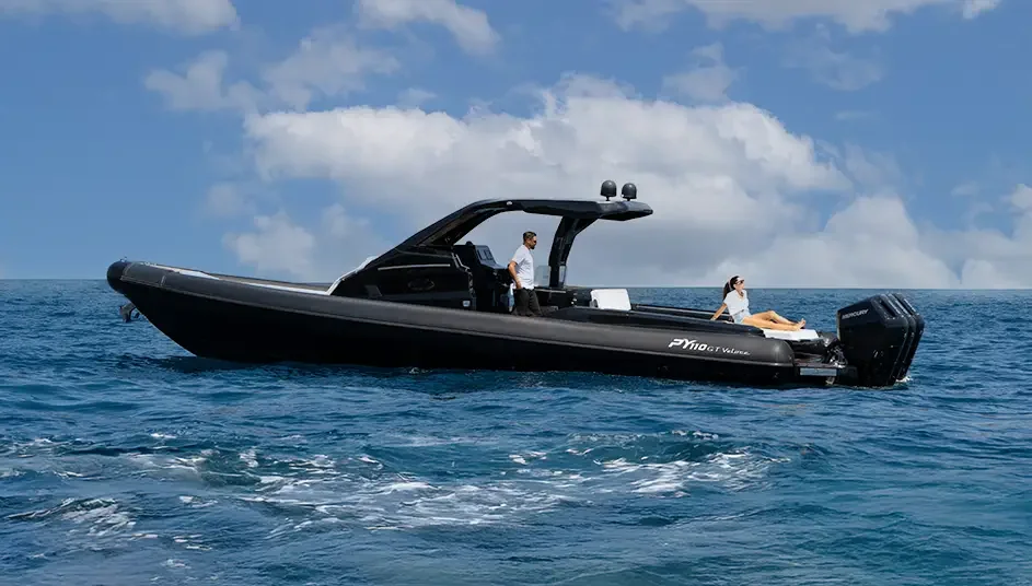 Semi-rigide PY Yacht PY110 GT Veloce neuf mouillage vue large