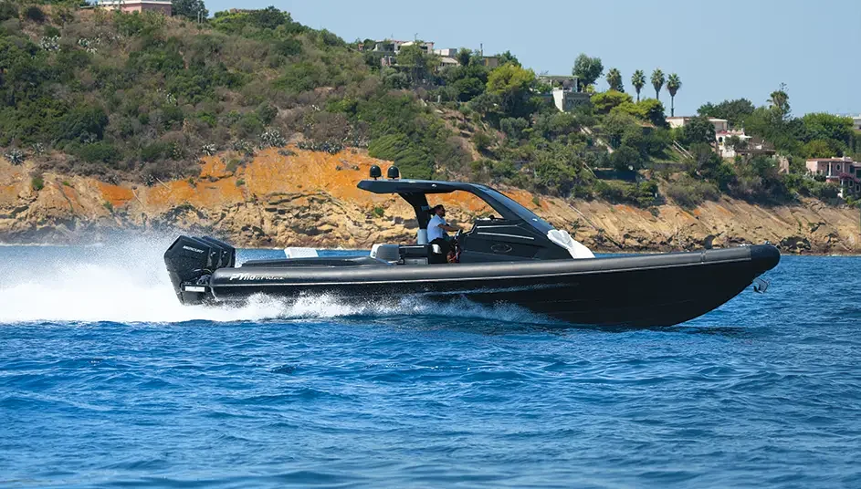 Semi-rigide PY Yacht PY110 GT Veloce neuf navigation vitesse