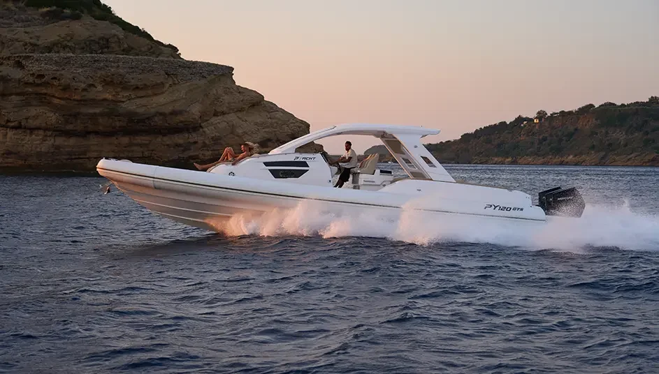 Semi-rigide PY Yacht PY120 GTS neuf navigation côtière