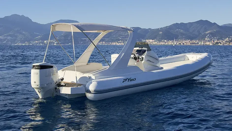 Semi-rigide PY Yacht PY80 neuf bimini arrière