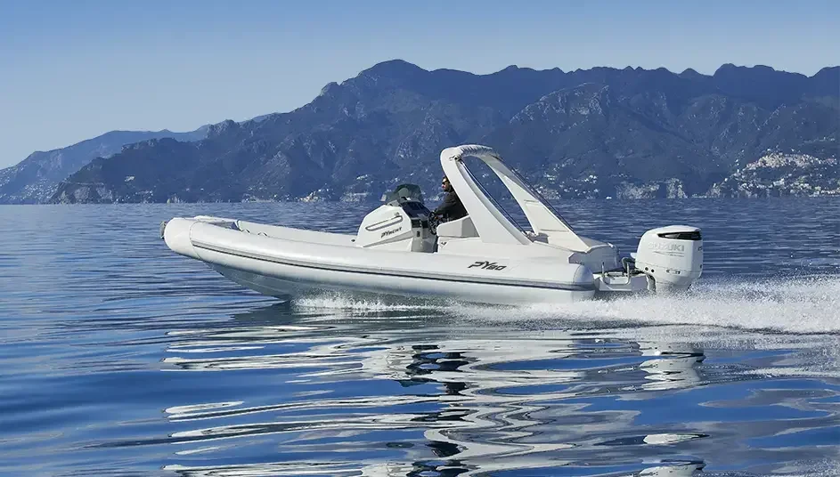 Semi-rigide PY Yacht PY80 neuf profil mer calme
