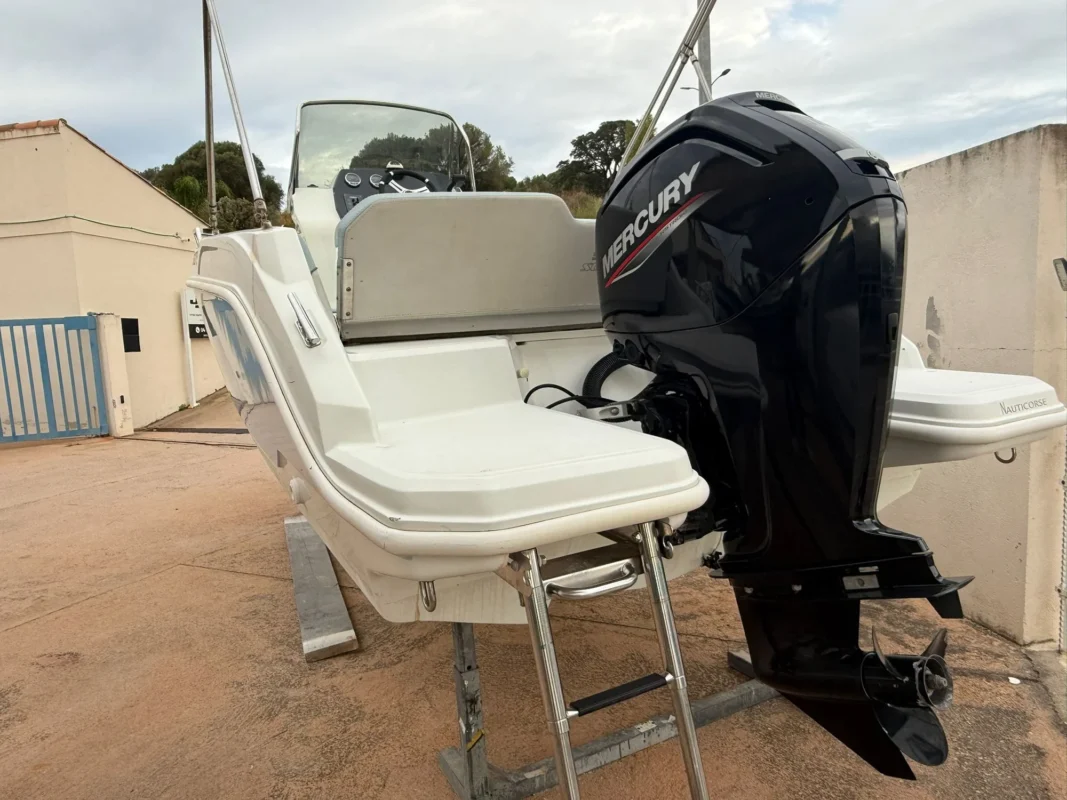 Salpa SunSix 2021 cockpit