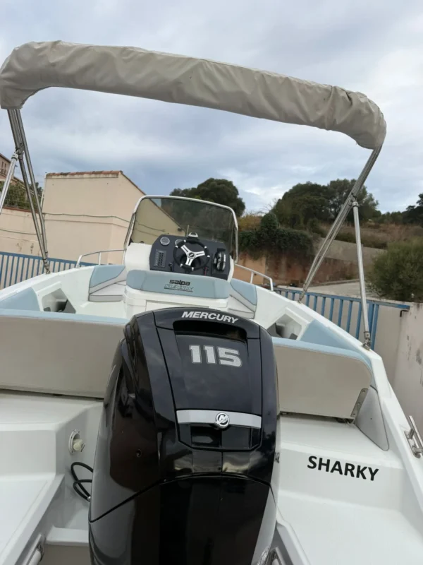 Salpa SunSix 2021 poste de pilotage